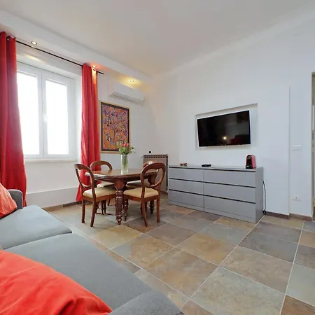 Suity I Monkeys * Rome