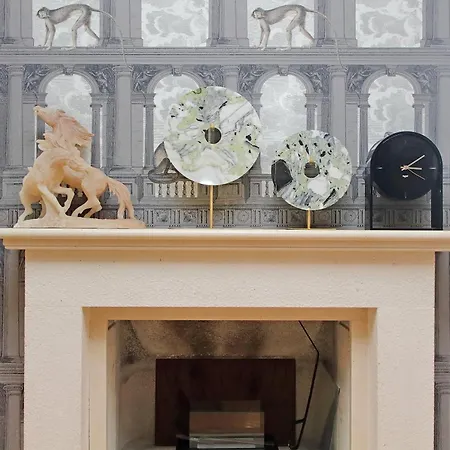 Suity I Monkeys * Rome