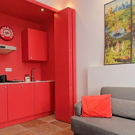 Apartment Suity I Monkeys