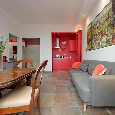 Suity I Monkeys Apartment