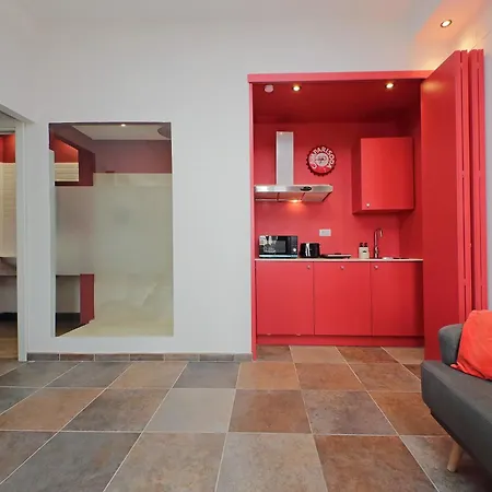 Apartment Suity I Monkeys